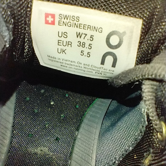 ON Running Cloudflow Lightweight Running Shoes Women's sz 7.5 - Picture 9 of 11